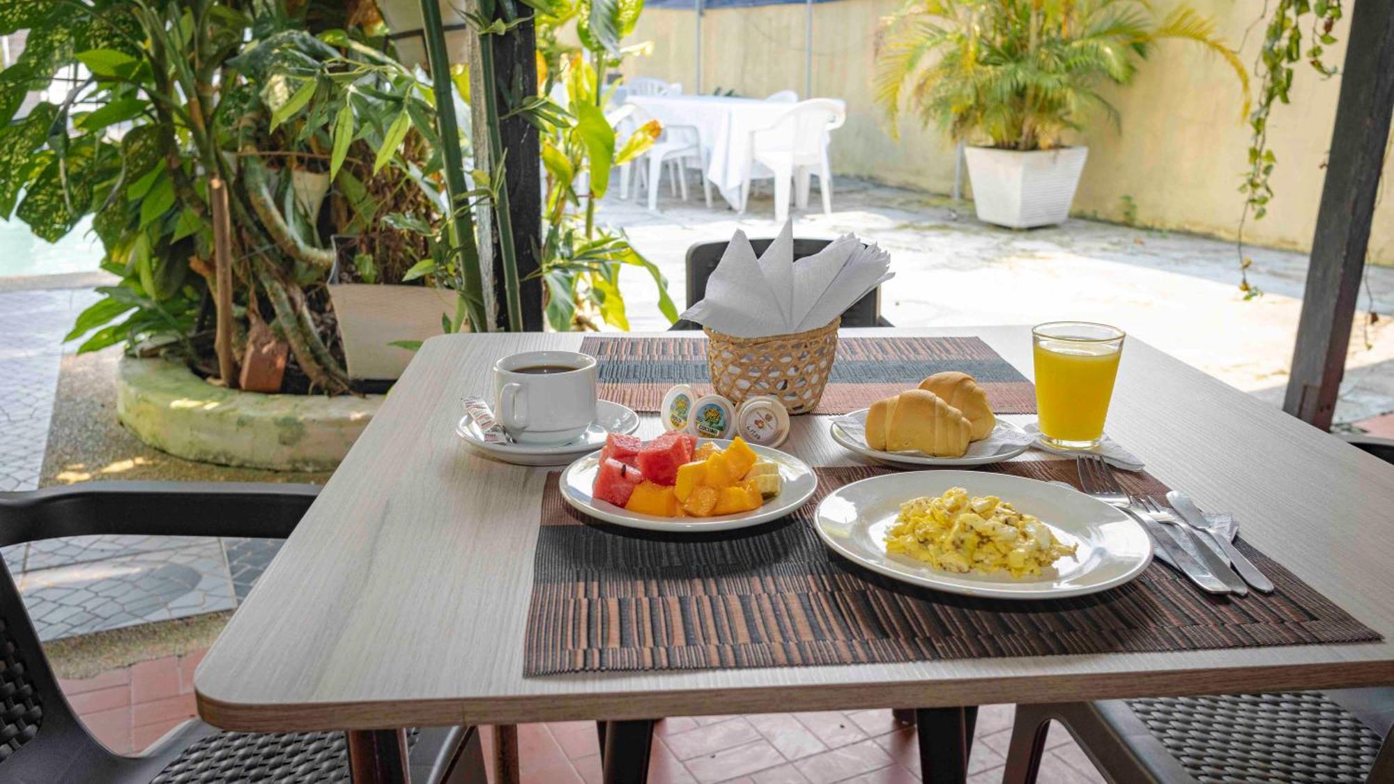 Zuruma Hotel Leticia Luaran gambar